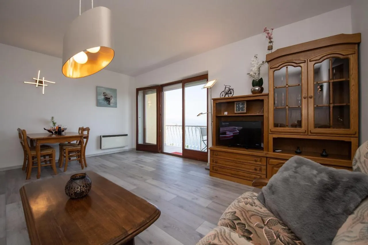 Apartment Bela Vista 4 Rustikales Appartement Volosko