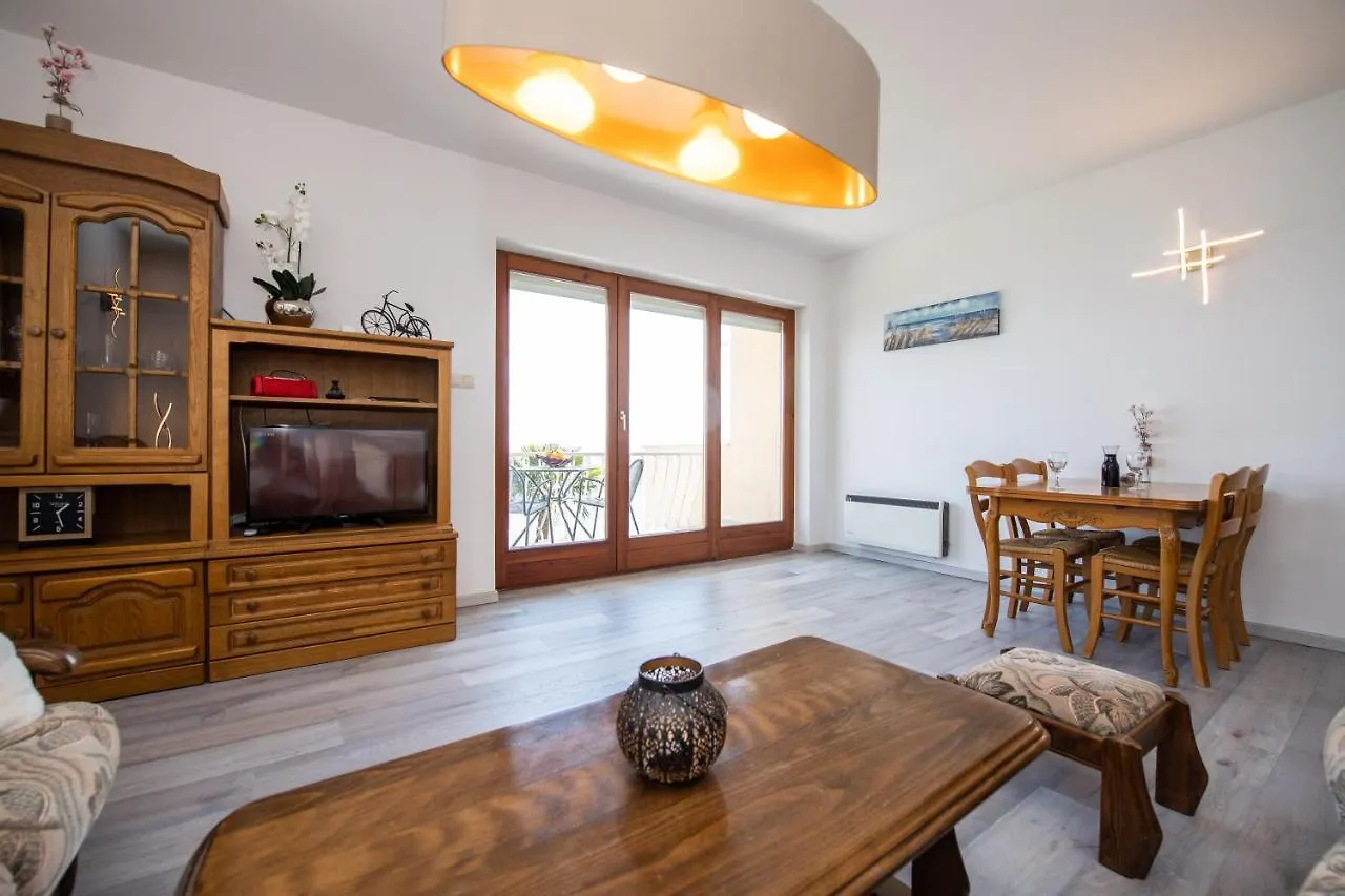 Bela Vista 4 Rustikales Appartement Volosko 0*,  Croatia