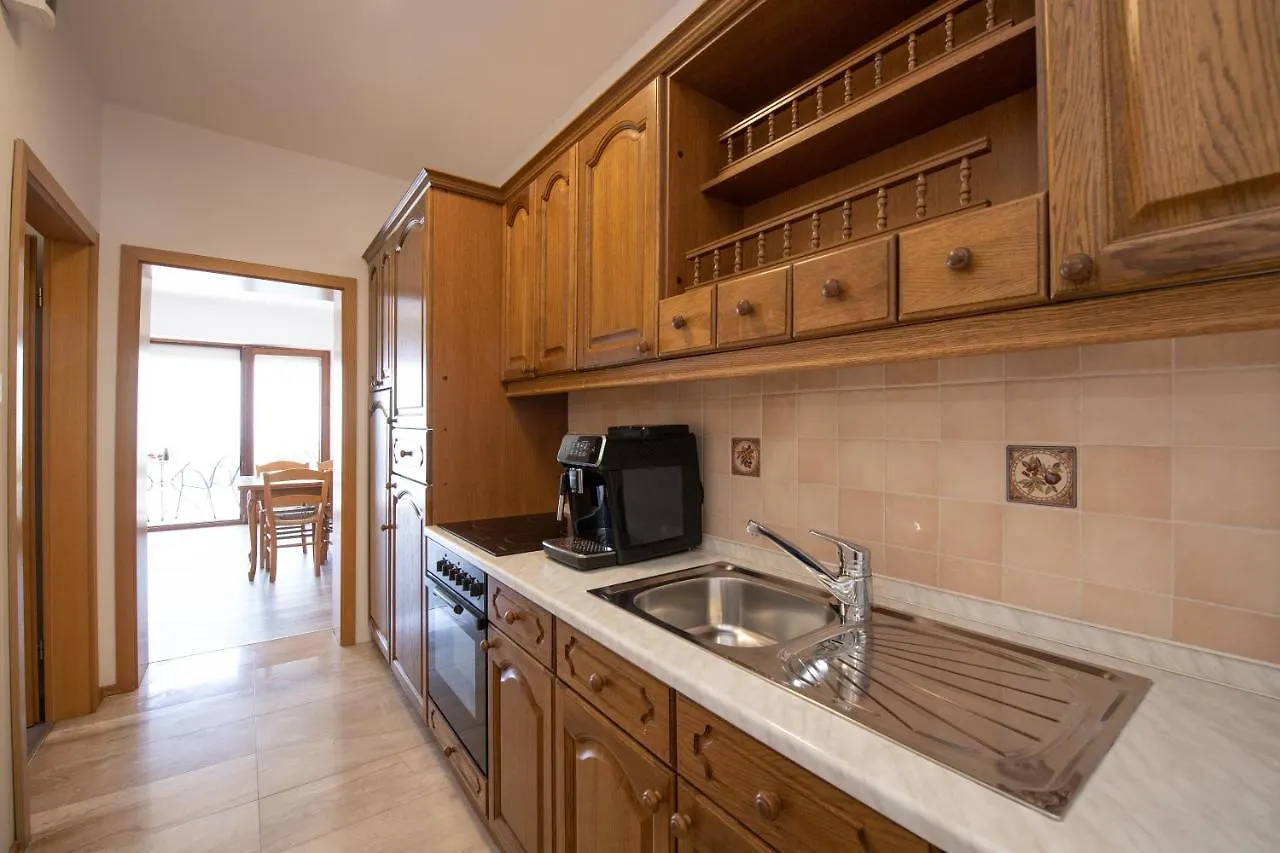 Bela Vista 4 Rustikales Appartement Volosko 0*,  Croatia
