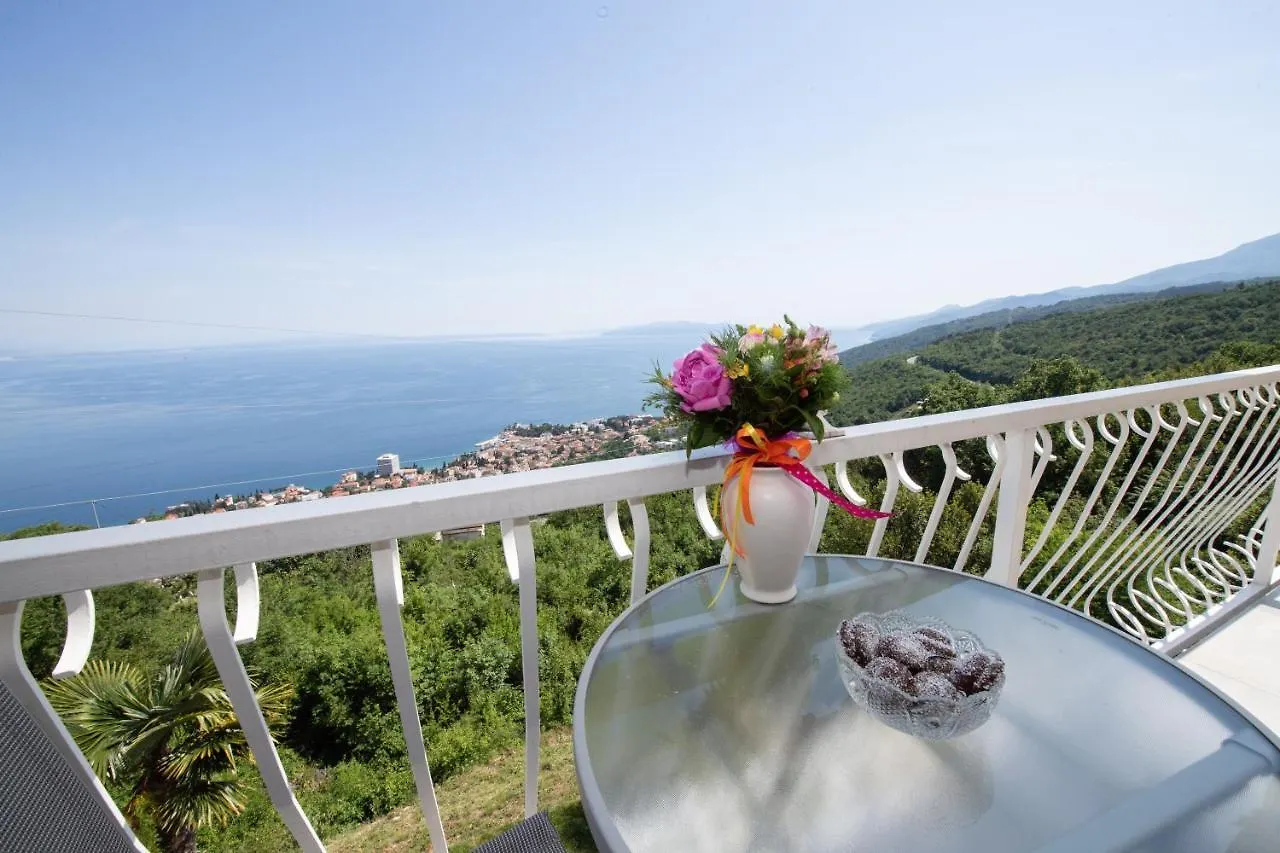 Bela Vista 4 Rustikales Appartement Volosko Lejlighed